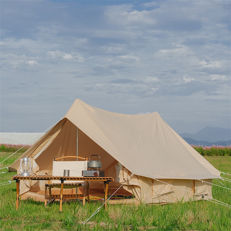 خيمة جرس المقصورة في Camping Canvas