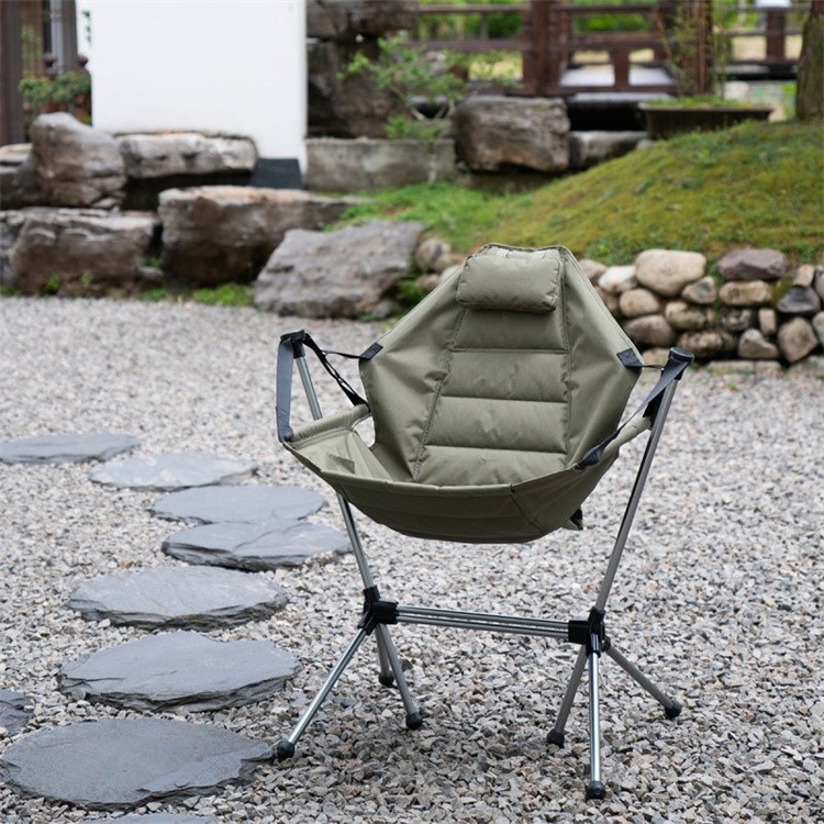 كرسي هزاز قابل للتخييم